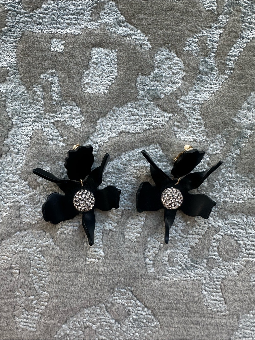 LELE SADOUGHI Crystal Lily Clip On Earrings